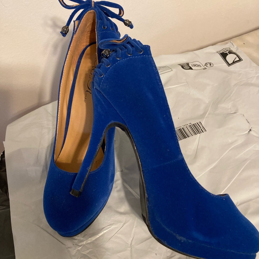 Women’s heels